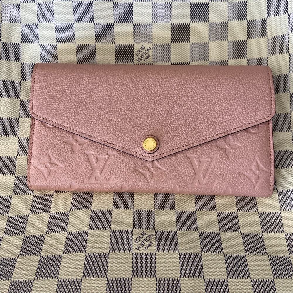 Louis Vuitton Sarah Wallet Empreinte Pink